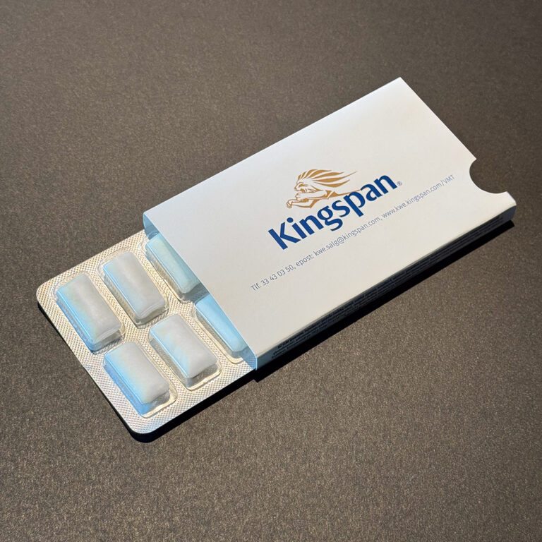 Reklamegodteri, tyggispakke i hvitt med logotrykk for Kingspan