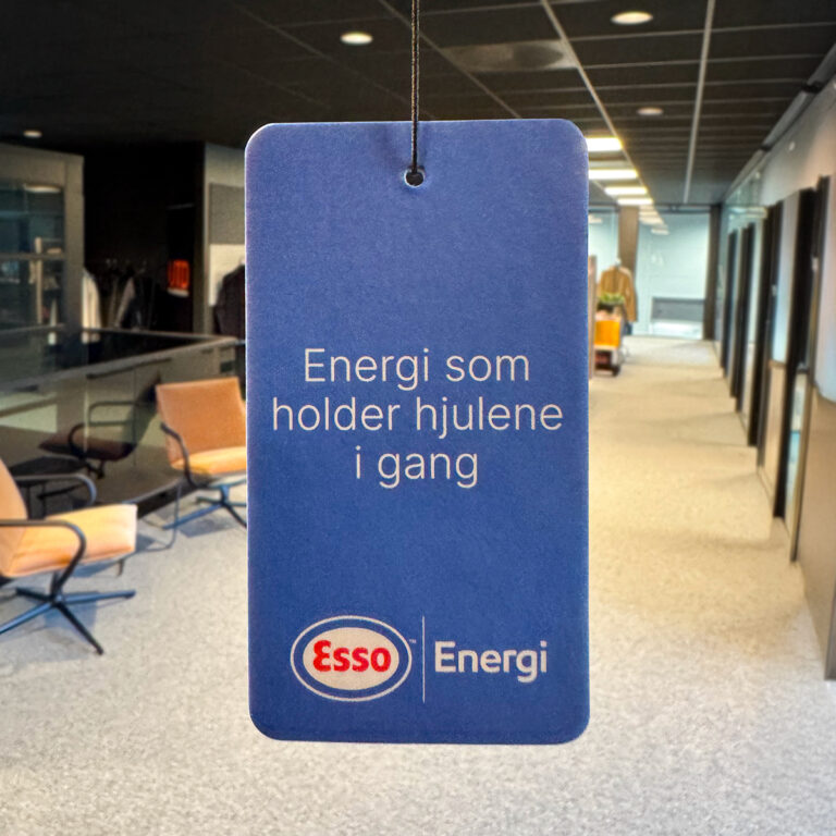 Blå airfreshener til bil og lastebil med logo - Esso Energi for NK Energi AS